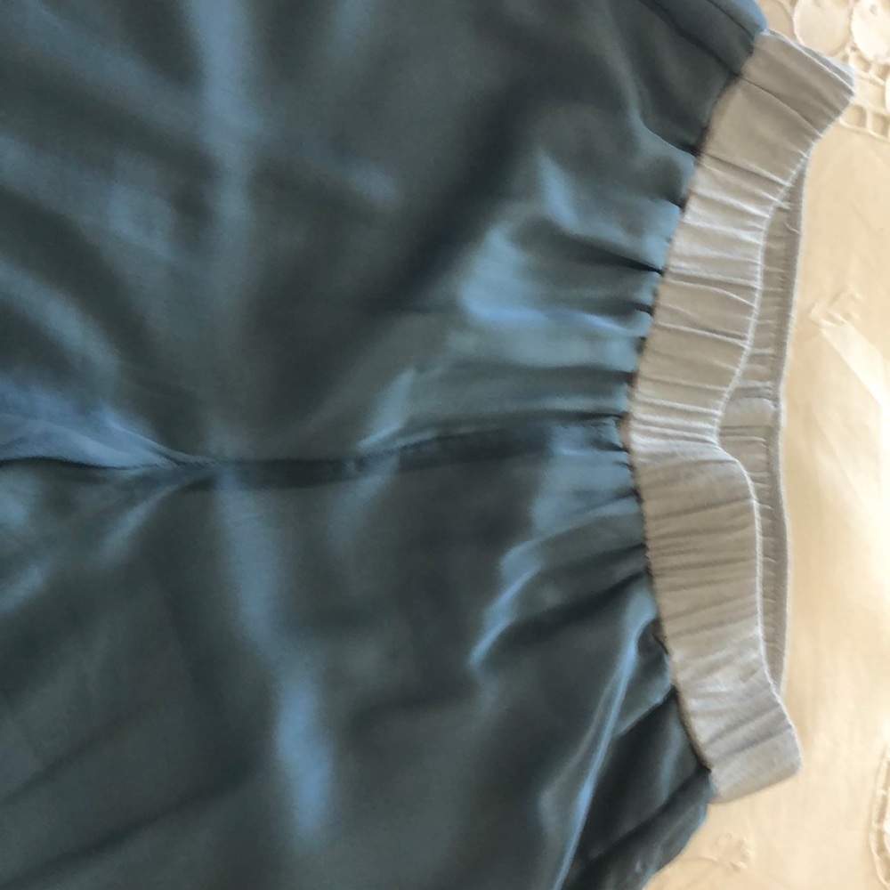 Pants - Picture 3 of 4